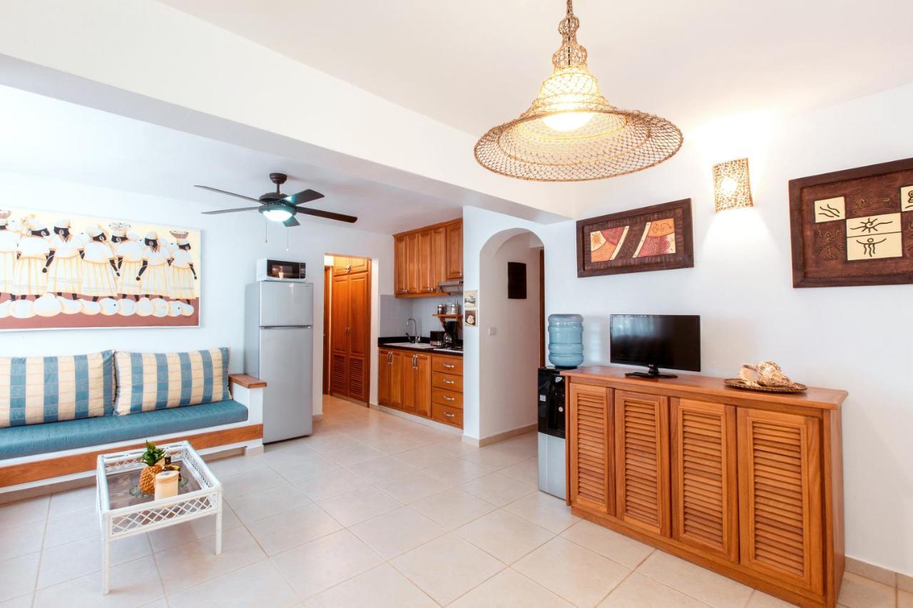 Tropical Villas At Los Corales Beach - Caribbean Rentals Fzco 蓬塔卡纳 外观 照片